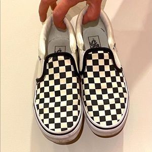black and white kids checkered slip-on vans